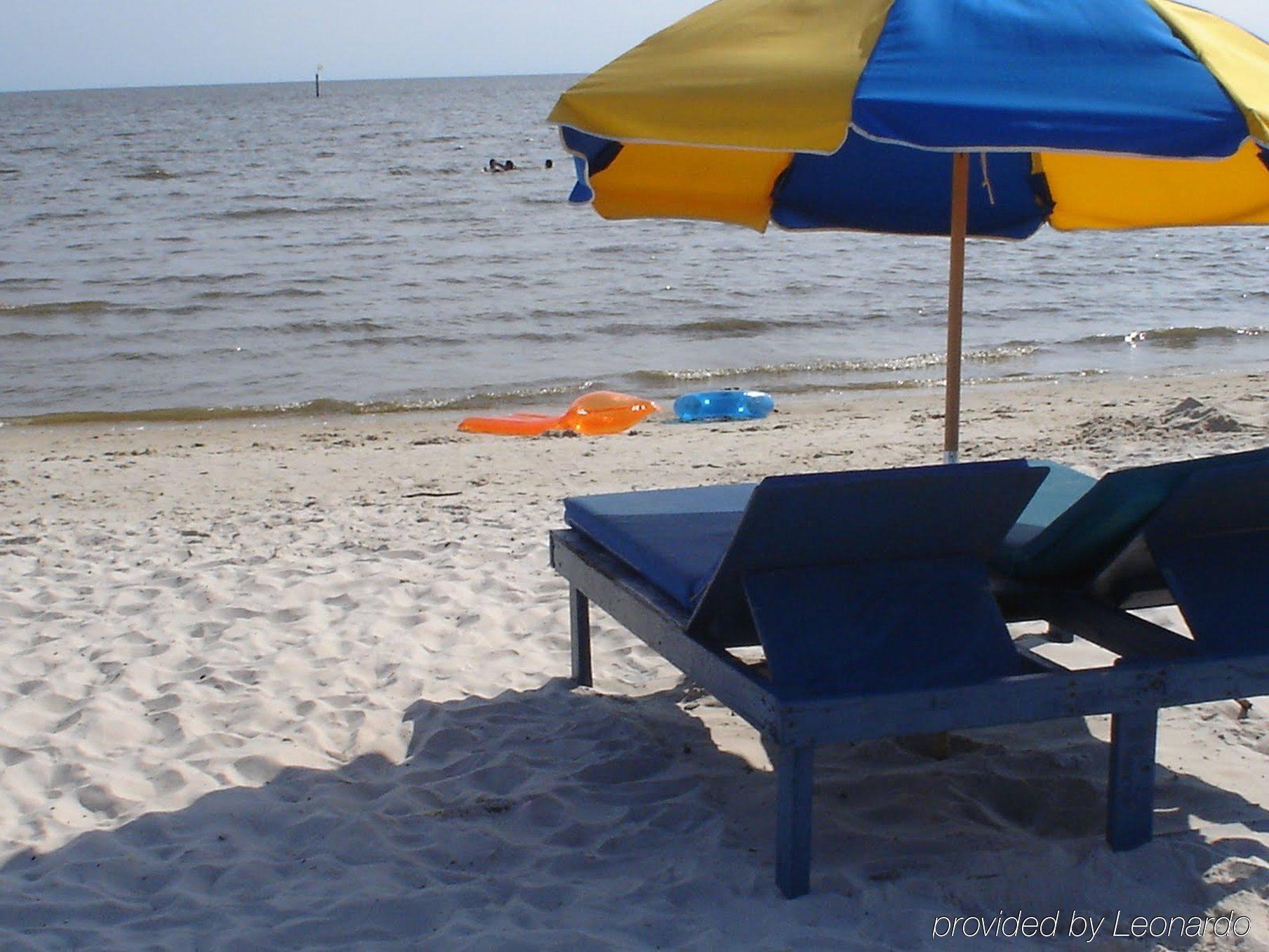 Country Inn & Suites By Radisson, Biloxi-Ocean Springs, Ms Bagian luar foto
