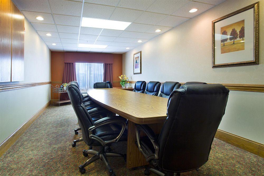 Country Inn & Suites By Radisson, Biloxi-Ocean Springs, Ms Bagian luar foto